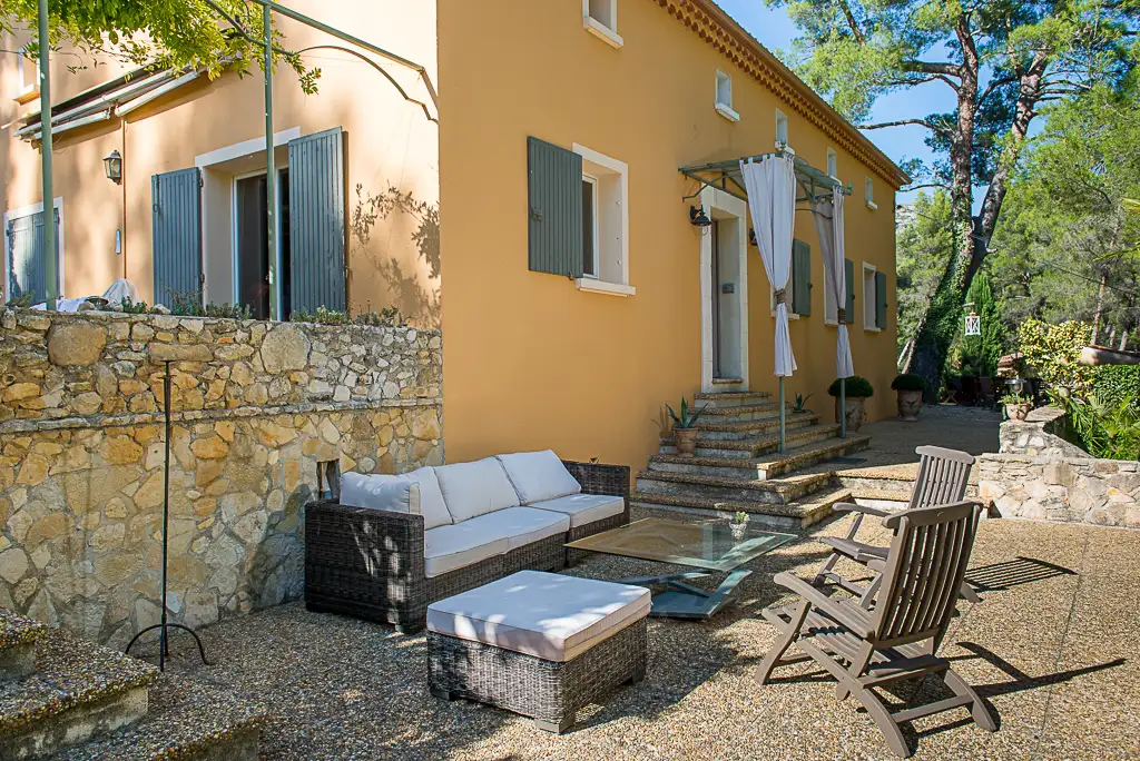 chambre d'hôtes à Aubagne près des magnifiques calanques de cassis très réputées