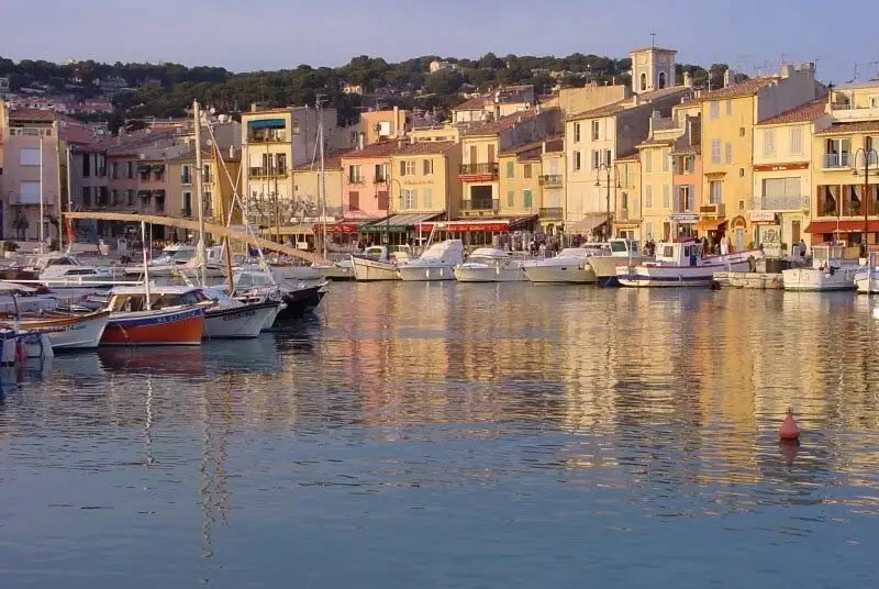 A la découverte de Cassis par la chambre d'hôte Domaine Jobert à Aubagne