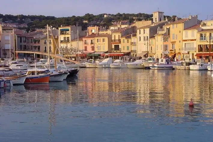 a-la-decouverte-de-cassis-par-la-chambre-d-hote-domaine-jobert-a-aubagne