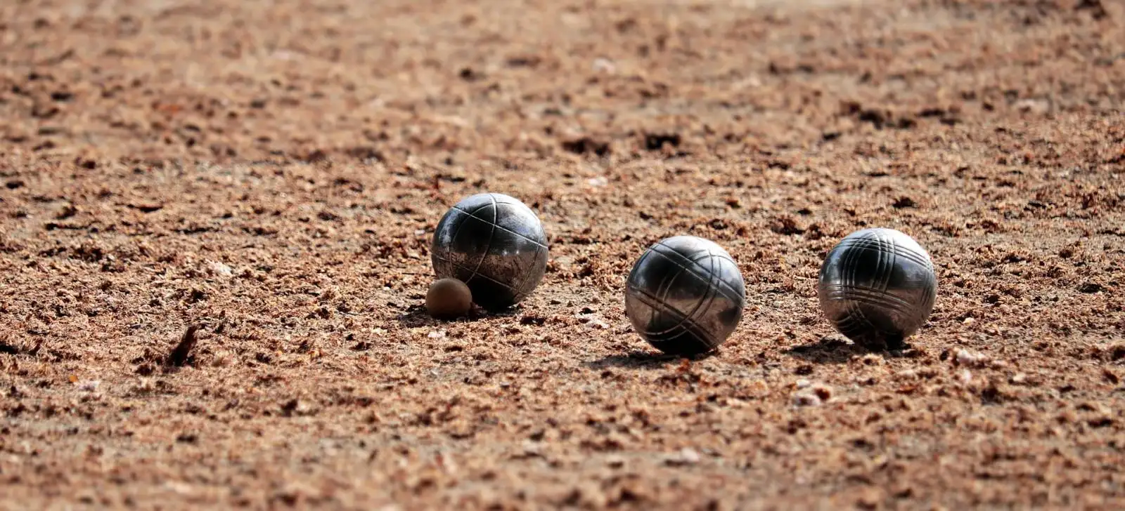 Terrain de boules au Domaine Jobert